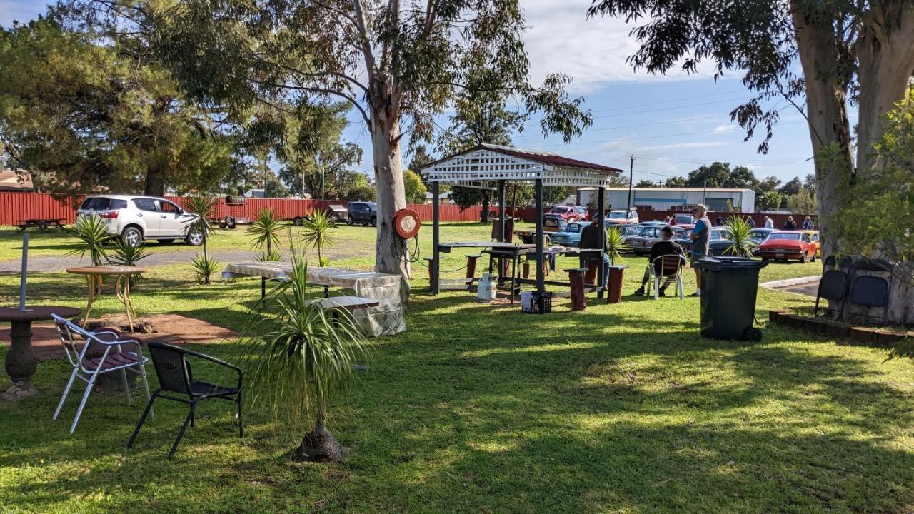 Silver Oaks Motel Gilgandra Kültér fotó